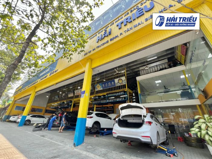 Không gian hiện đại và chuyên nghiệp tại Lốp Xe Hải Triều
