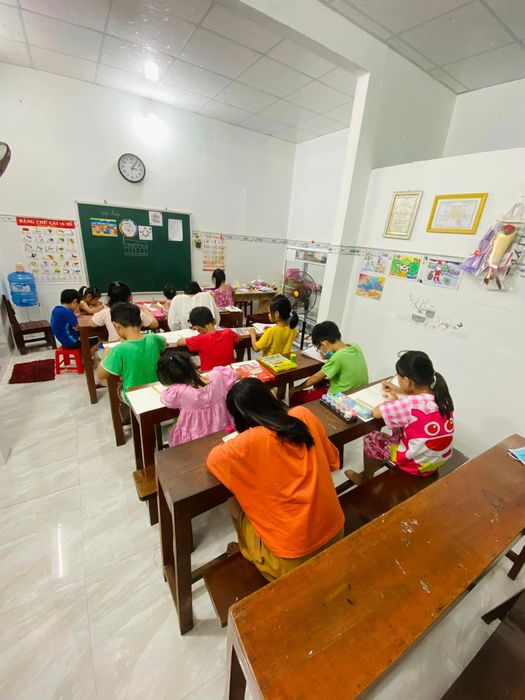 Hình ảnh lớp học Luyện Chữ Đẹp Mỹ Chi (2)
