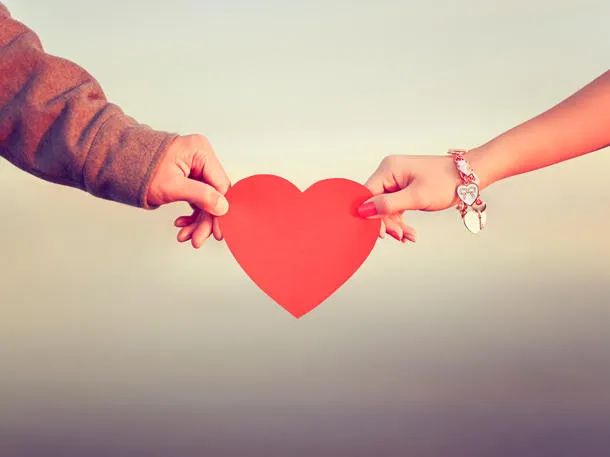 Hình minh họa ngọt ngào cho lời chúc Valentine xa cách