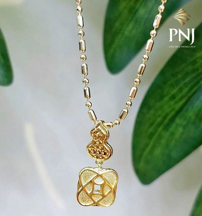 [Hình ảnh] Không gian trưng bày sang trọng và bộ sưu tập trang sức cao cấp tại PNJ