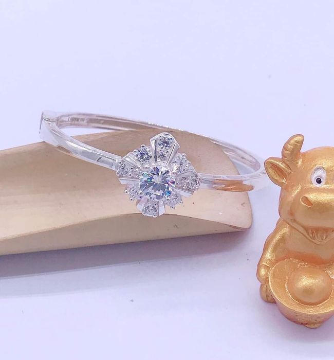 Bộ sưu tập trang sức bạc nghệ thuật tại Bạc cao cấp Minh Sơn