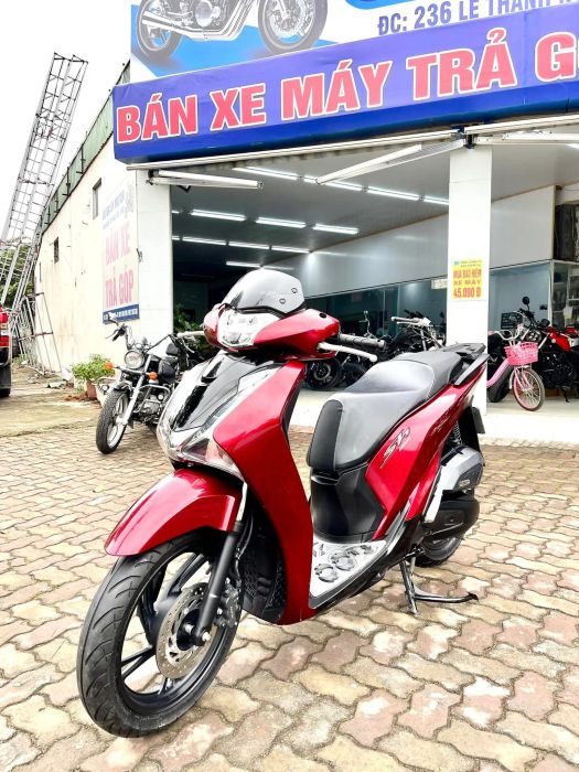 Bộ sưu tập xe đa dạng tại Đỗ Gia Uy Motor