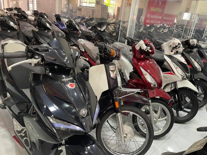Bộ sưu tập xe đa dạng tại Khuyên Khám
