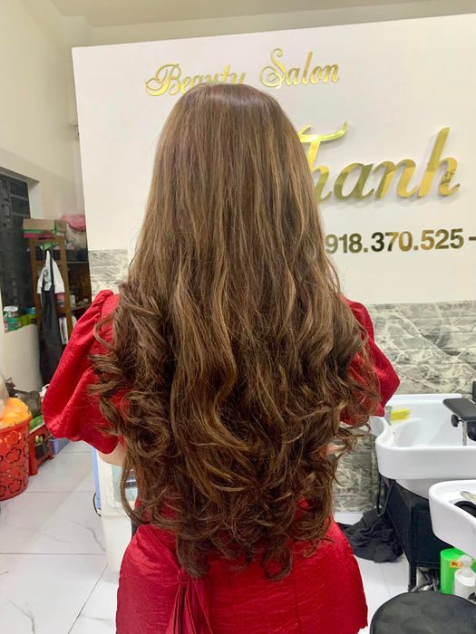 Hình ảnh dịch vụ chăm sóc tóc cao cấp tại Beauty Salon Thanh Lý