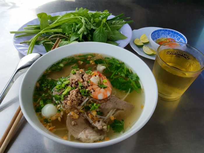 Hình ảnh không gian ấm cúng tại quán Kim Duyên
