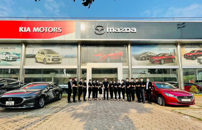 Không gian trưng bày Mazda Vinh - Nơi thiết kế gặp gỡ công nghệ