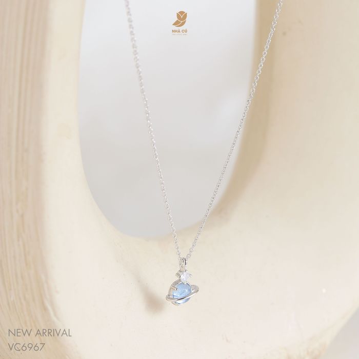 Khám phá BST thứ hai của The Little Owl qua những hình ảnh đẹp mê hoặc - nơi mỗi thiết kế đều là sự kết hợp hoàn hảo giữa nét đẹp truyền thống và xu hướng hiện đại.