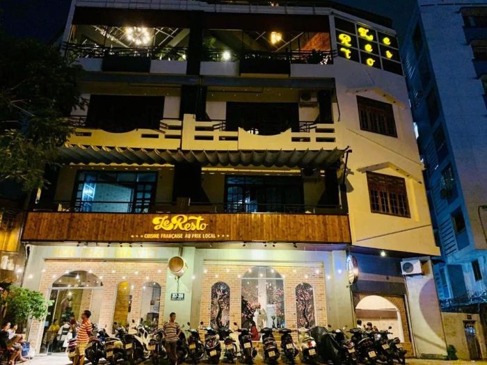 LeResto - Góc Pháp thu nhỏ giữa lòng Sài Gòn