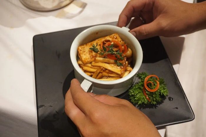 Không gian ấm cúng tại Vườn Chay Garden Restaurant