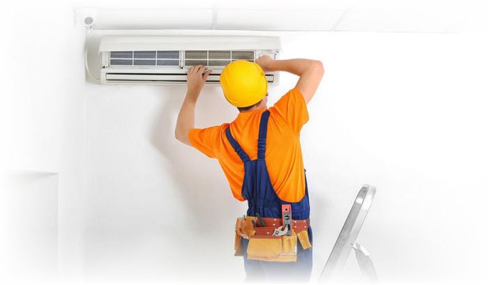 Hình ảnh thi công sửa chữa máy lạnh tại Kim Tín Phát