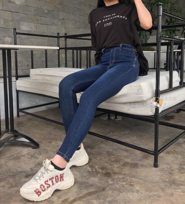 Những thiết kế nổi bật tại 20 December Jeans ảnh 3