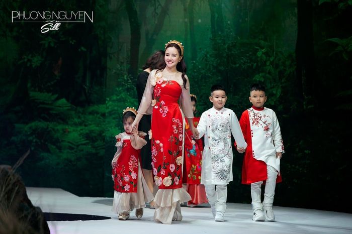 BST áo dài thủ công tinh xảo tại Phương Nguyễn Silk
