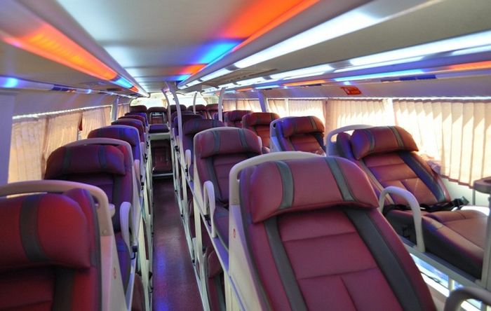 Hình ảnh nội thất tiện nghi trên xe Minh Phúc