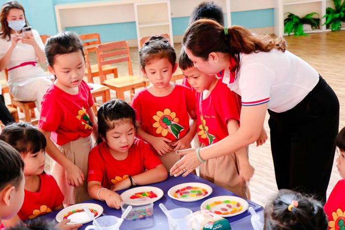 Hoạt động ngoại khóa đầy màu sắc tại VBIS