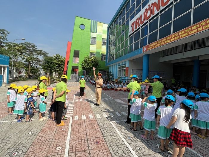 Trường Mầm non Sơn Ca ảnh 1