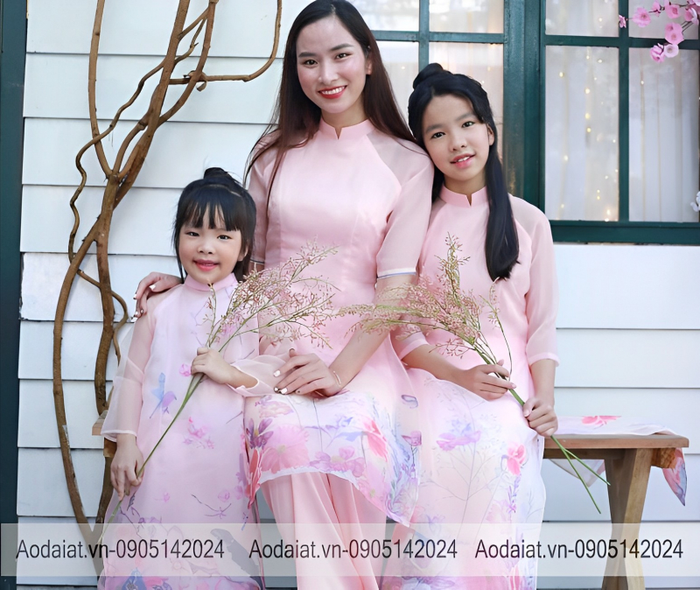 Hình ảnh áo dài cách tân cho bé tại Áo dài AT