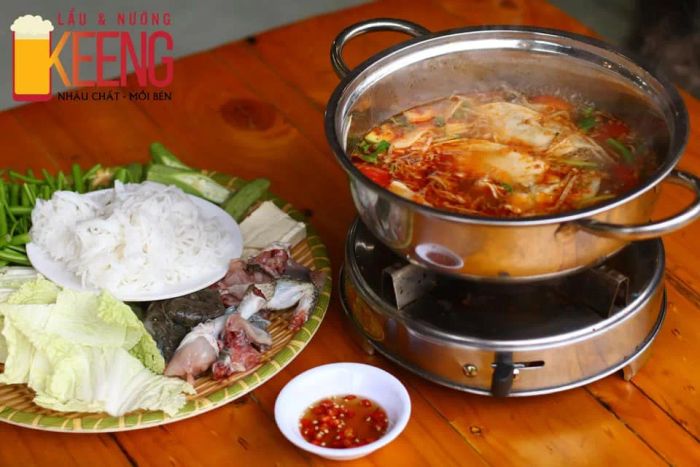 Không gian ấm cúng tại Keeng Lẩu & Nướng