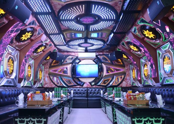 Phòng hát cao cấp với view đẹp tại Queen Karaoke