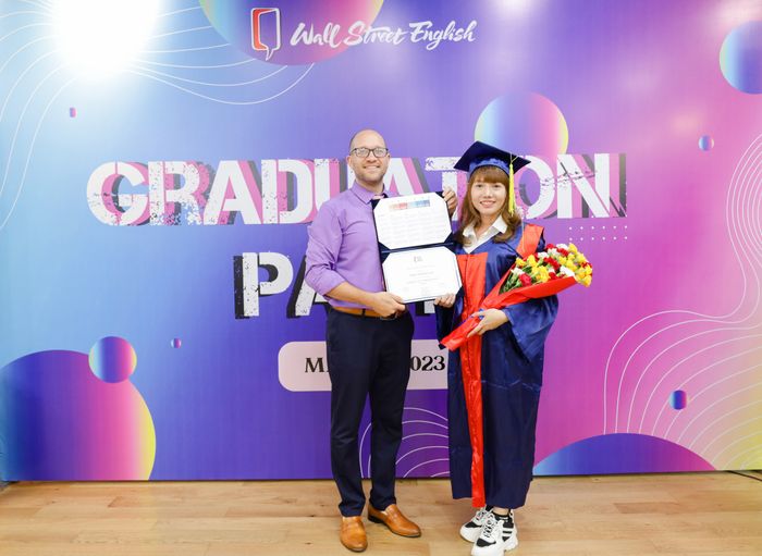 Tương tác giữa giáo viên và học viên tại Wall Street English