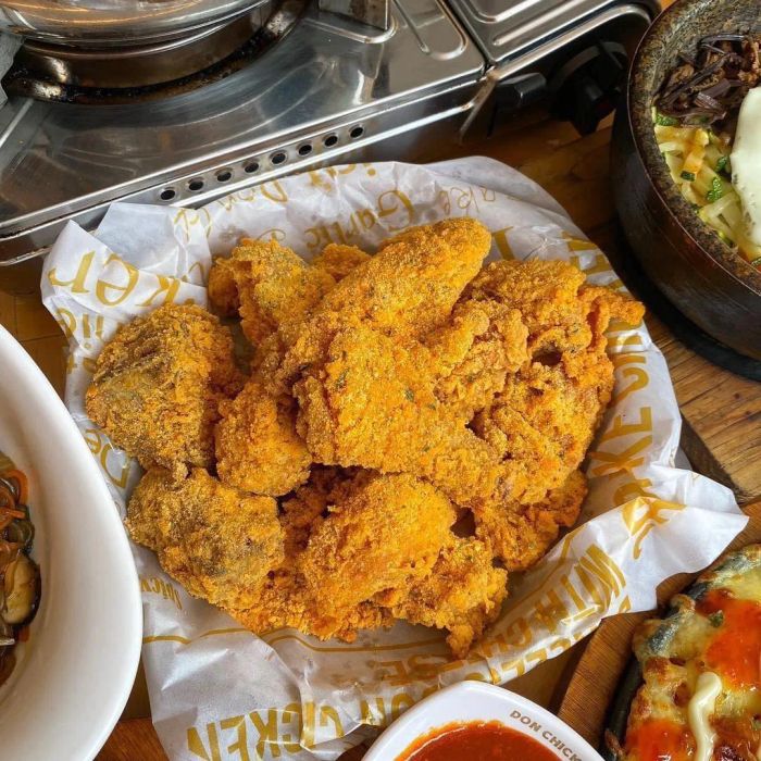 Hình ảnh không gian sang trọng tại Don Chicken