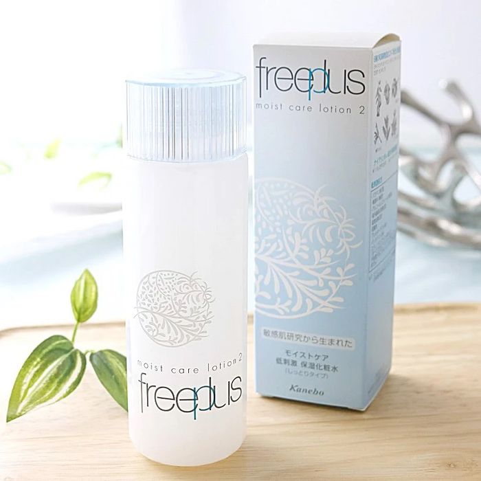 Hình ảnh chính thức Freeplus Moist Care Lotion 2