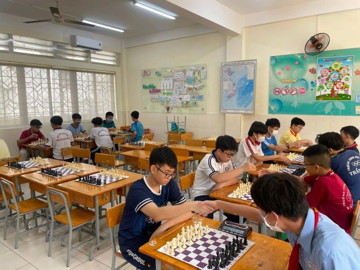 Hình ảnh lớp học cờ vua tại RoyalChess