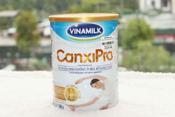 Hình ảnh sữa bột Vinamilk CanxiPro - Giải pháp vàng cho xương khớp