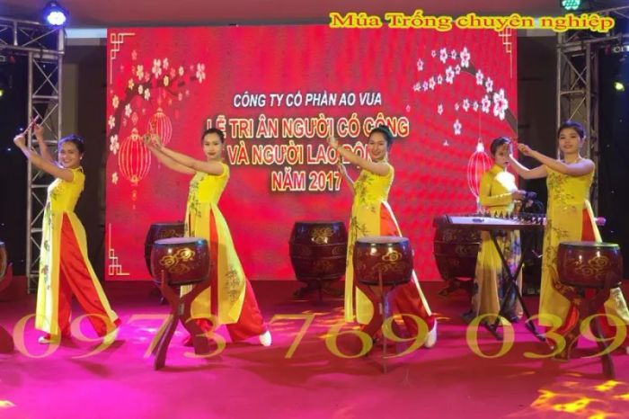 Hình ảnh biểu diễn múa trống đầy ấn tượng
