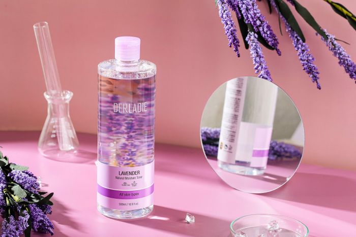 Nước Hoa Hồng Derladie Lavender Natural Moisture Cho Da Dầu Mụn Ảnh 2