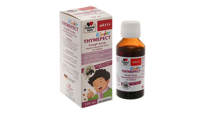 Hình ảnh cận cảnh Siro Doppelherz Kinder Thymepect - Minh chứng cho chất lượng chuẩn Đức với thiết kế nhãn mác đầy đủ thông tin