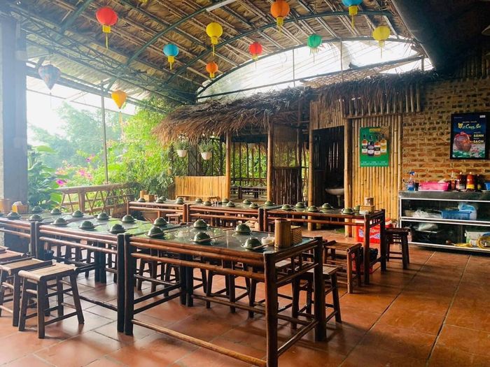 Không gian ấm cúng tại Gia Trang Quán