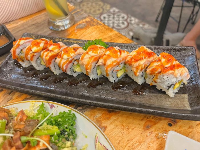 Không gian sang trọng tại Michi Sushi