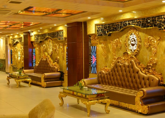 Góc check-in sang trọng tại Queen Karaoke
