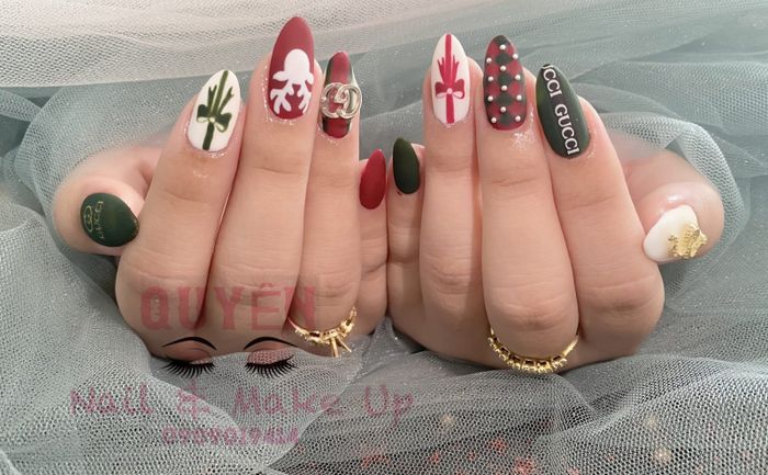 Không gian học tập hiện đại tại Quyên Nail & Makeup