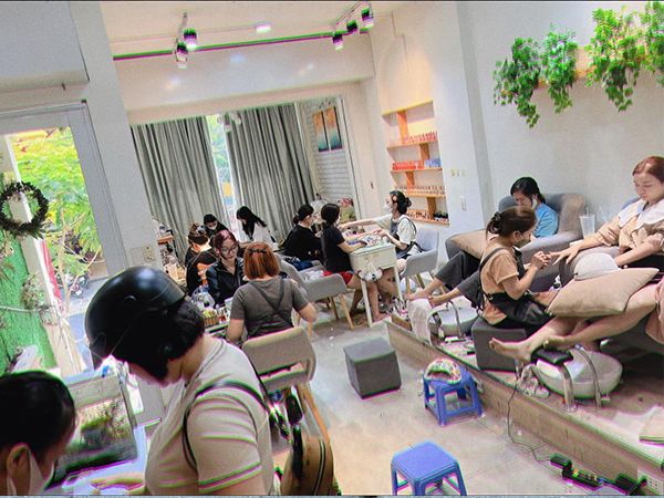 Không gian học tập tại Thích Nail