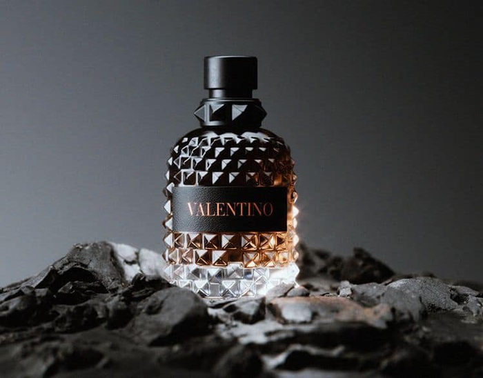 Không gian trưng bày đầy nghệ thuật tại Hoài Perfume - Ảnh 2