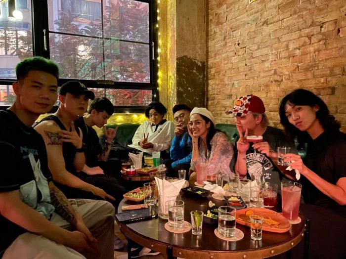 Quầy bar whiskey ấn tượng tại Inthe MOOD