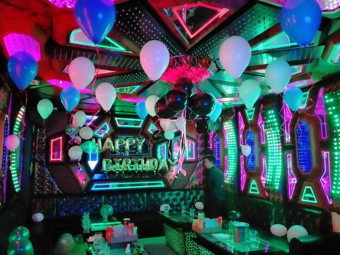Không gian sang trọng tại Queen Karaoke