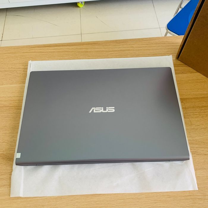 Hình ảnh đầu tiên về Laptop Lâm Phan - Thiết kế hiện đại, chất lượng vượt trội