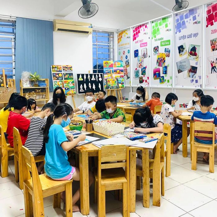 Lớp học yoga kid vui nhộn tại Start Kid