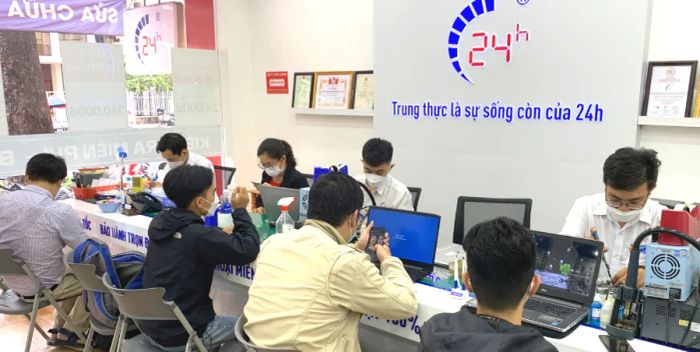 Bệnh Viện Điện Thoại 24h ảnh 1 - Địa chỉ tin cậy cho mọi dịch vụ sửa chữa điện thoại, từ thay màn hình đến sửa chữa phần cứng, với bảo hành siêu tốc.