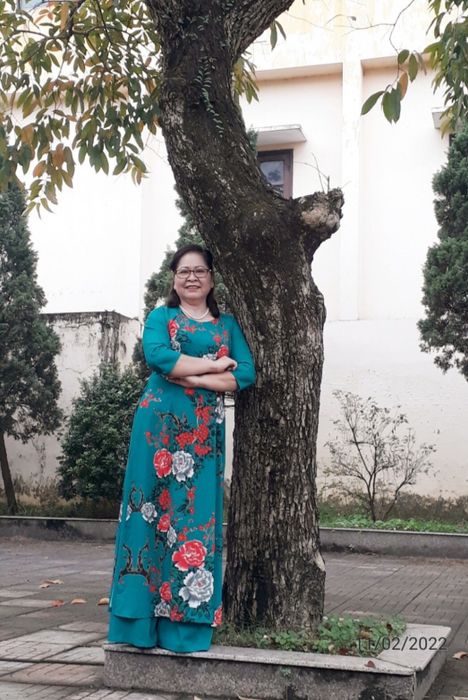 Chân dung thi sĩ Trần Thị Ngọc Oanh