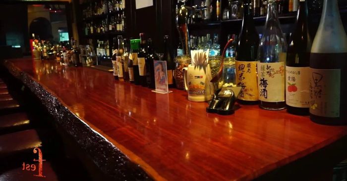 Góc thư giãn đậm chất Nhật tại The First Bar