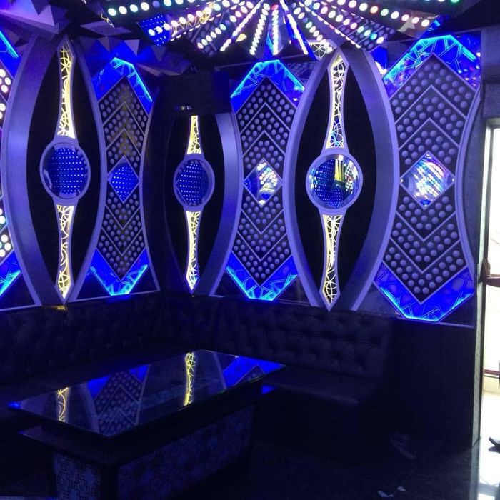 Góc check-in nghệ thuật tại Karaoke Opera