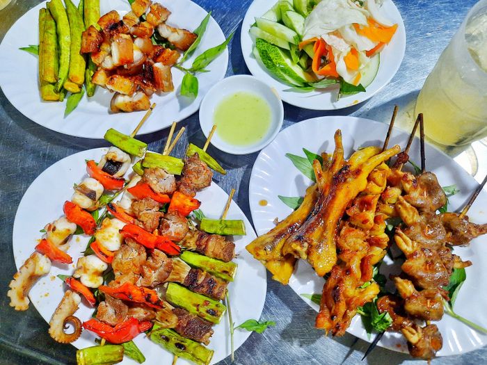 Bộ sưu tập hình ảnh: Những xiên nướng vàng ươm hấp dẫn tại Đồ nướng hẻm 132