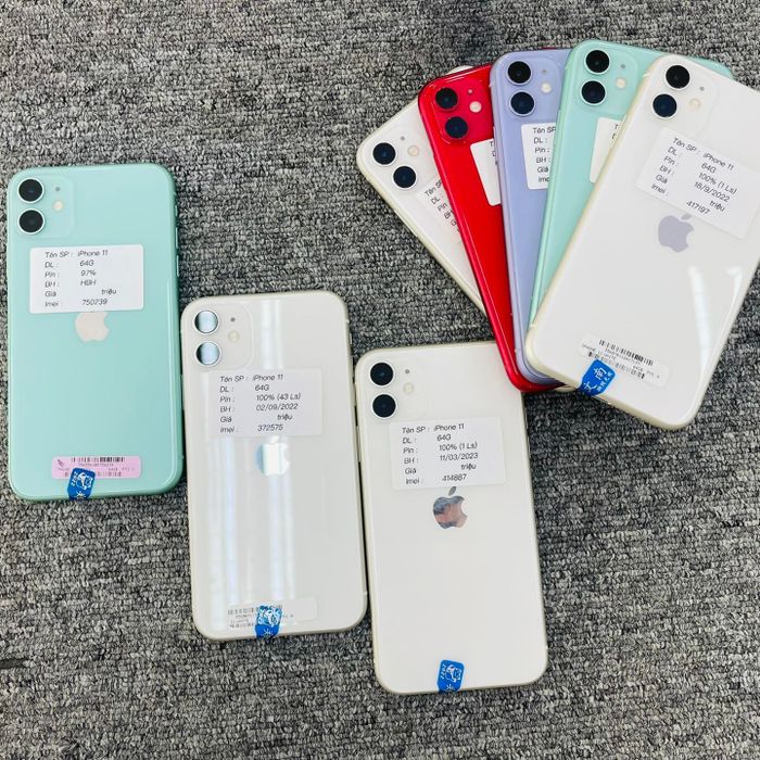Hình ảnh không gian bán hàng tại Nhật Minh Mobile