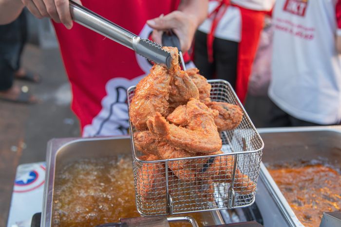 Hình ảnh FKT Chicken - Những miếng gà vàng giòn hấp dẫn