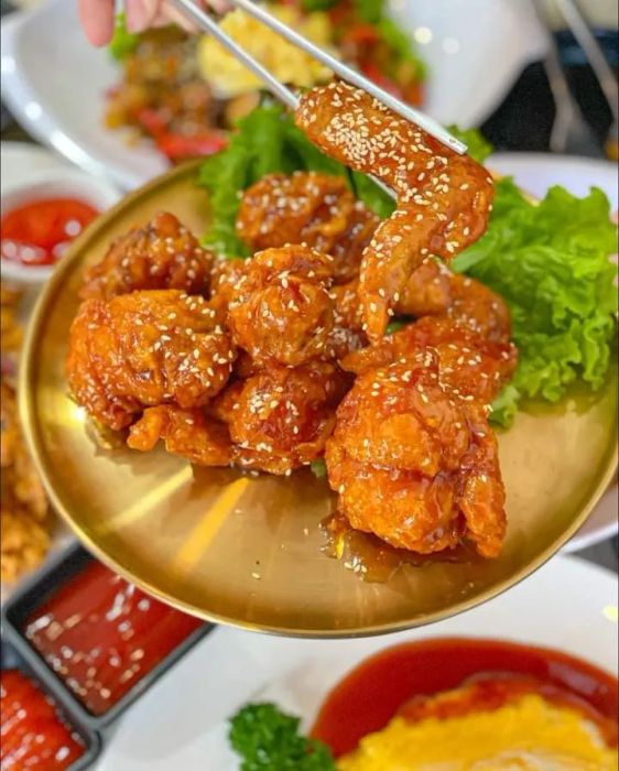 Hình ảnh không gian ấm cúng tại Papas' Chicken