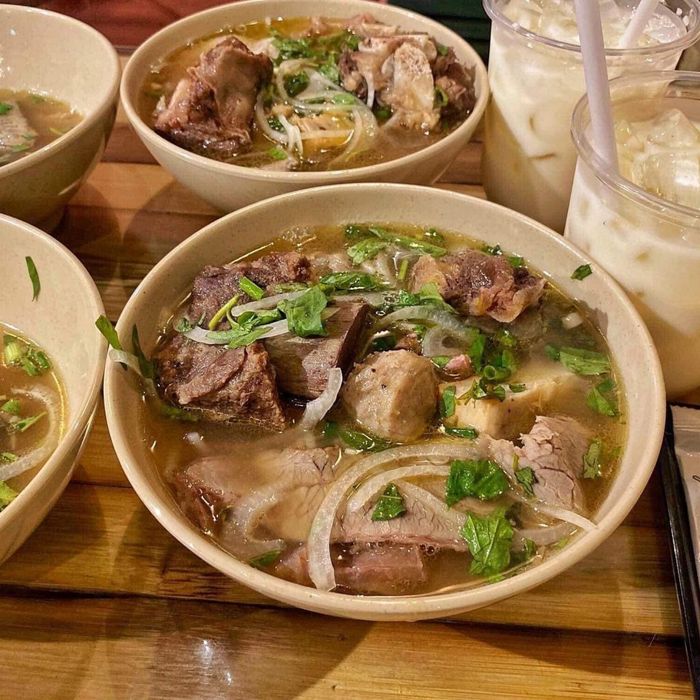 Hình ảnh Bún Bò Huế Xưa - Tinh hoa ẩm thực cố đô
