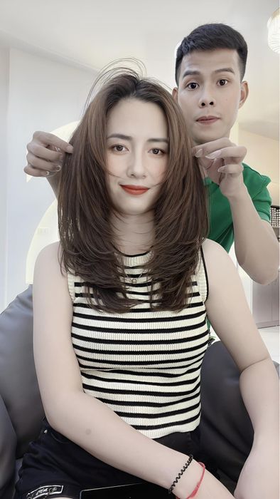 Không gian hiện đại tại Hair Salon PT Tóc Hà Nội